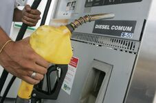 Governo mantém subsídio de R$ 1,12 por litro ao diesel após alta do petróleo