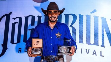 Dener Assunção vence etapa da PBR no Jaguariúna Rodeo Festival