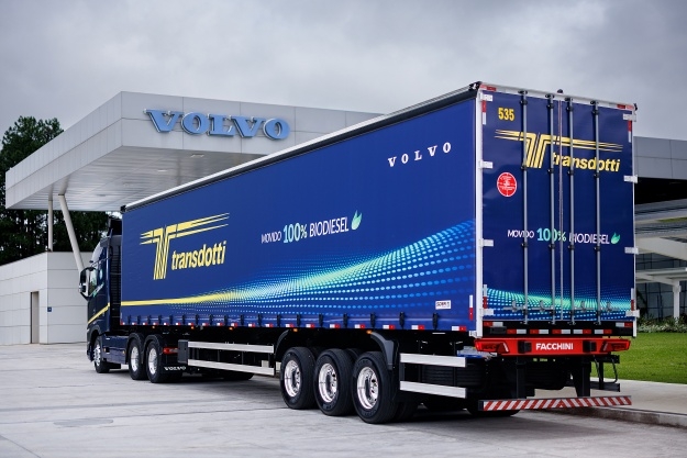 Volvo passar a usar caminhões abastecidos com 100% de biodiesel no transporte de peças para sua fábrica em Curitiba