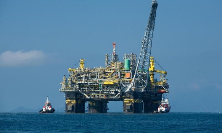 Brasil bate recorde de produção de petróleo e gás em março