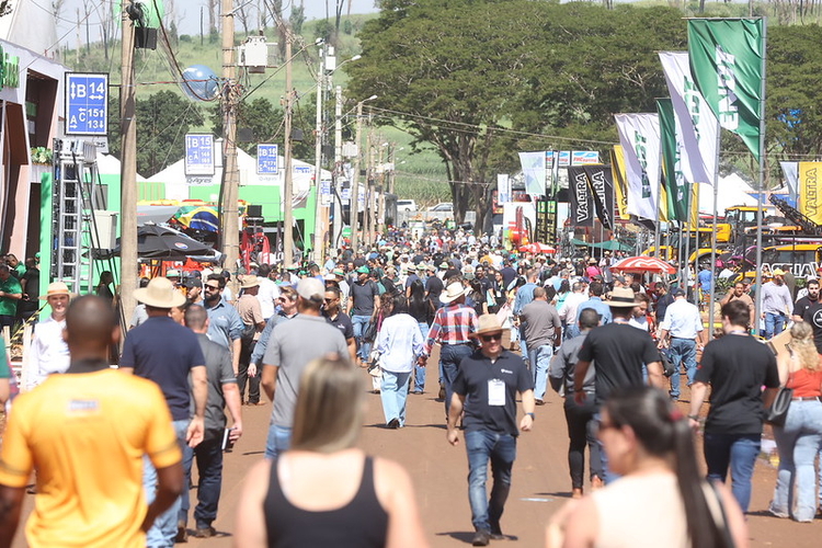 Agrishow 2026 termina com R$ 11,4 bilhões em intenção de negócios